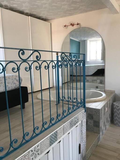 Romantico Monolocale Con Vista Sulla Torre Vigevano Zewnętrze zdjęcie